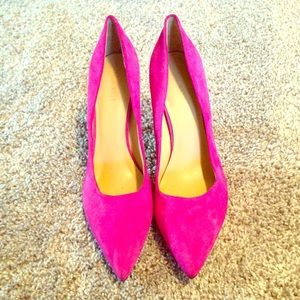 Hot pink Nine West heels!